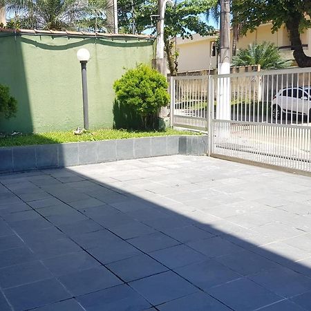 Apartamento A Uma Quadra Da Praia Guaruja Exterior photo